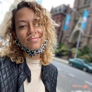 Meet your Posher, Julie